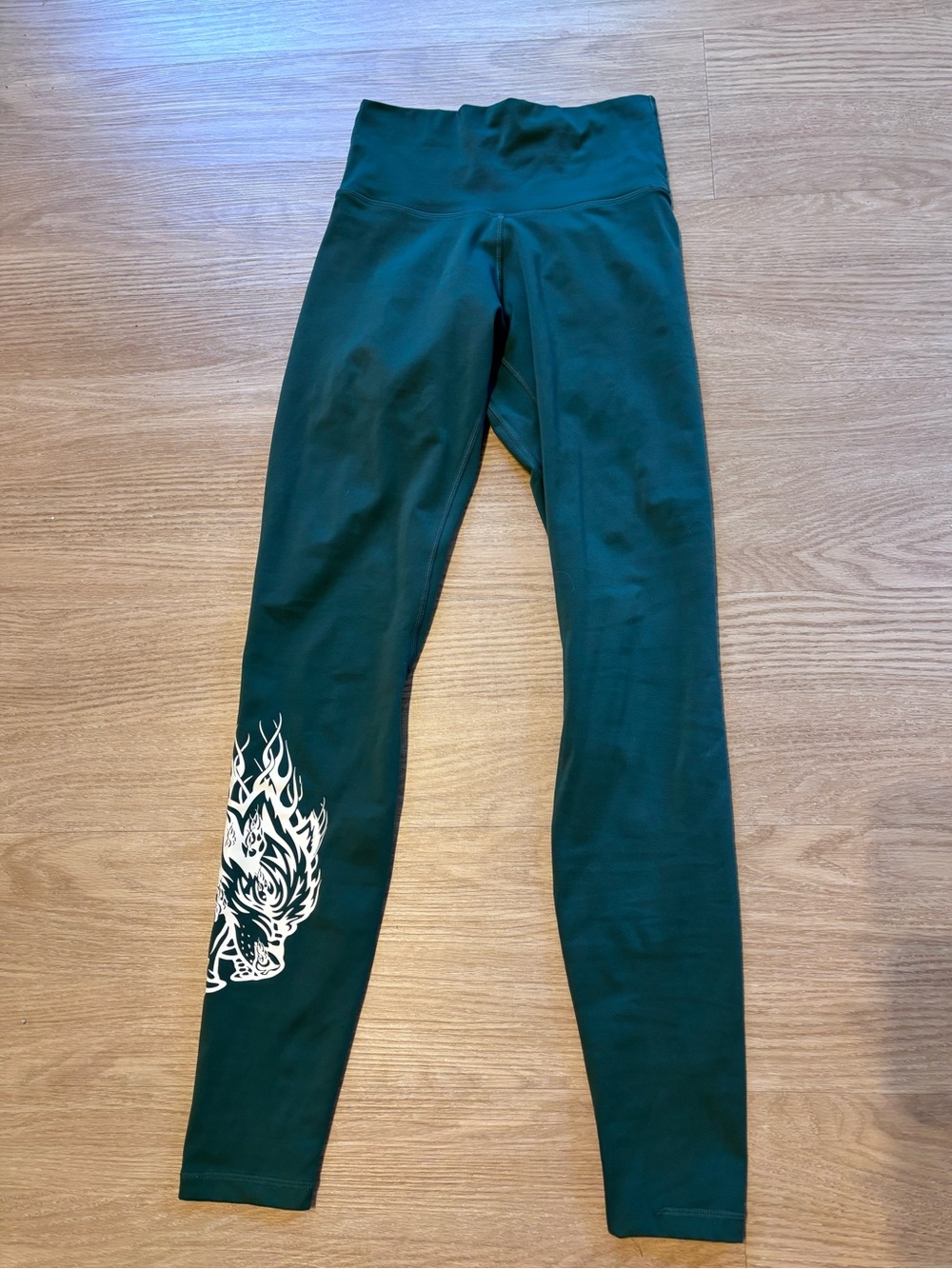 Darc Sport SHE Women’s XS Green High Waisted Full Length Wolves Leggings Gym